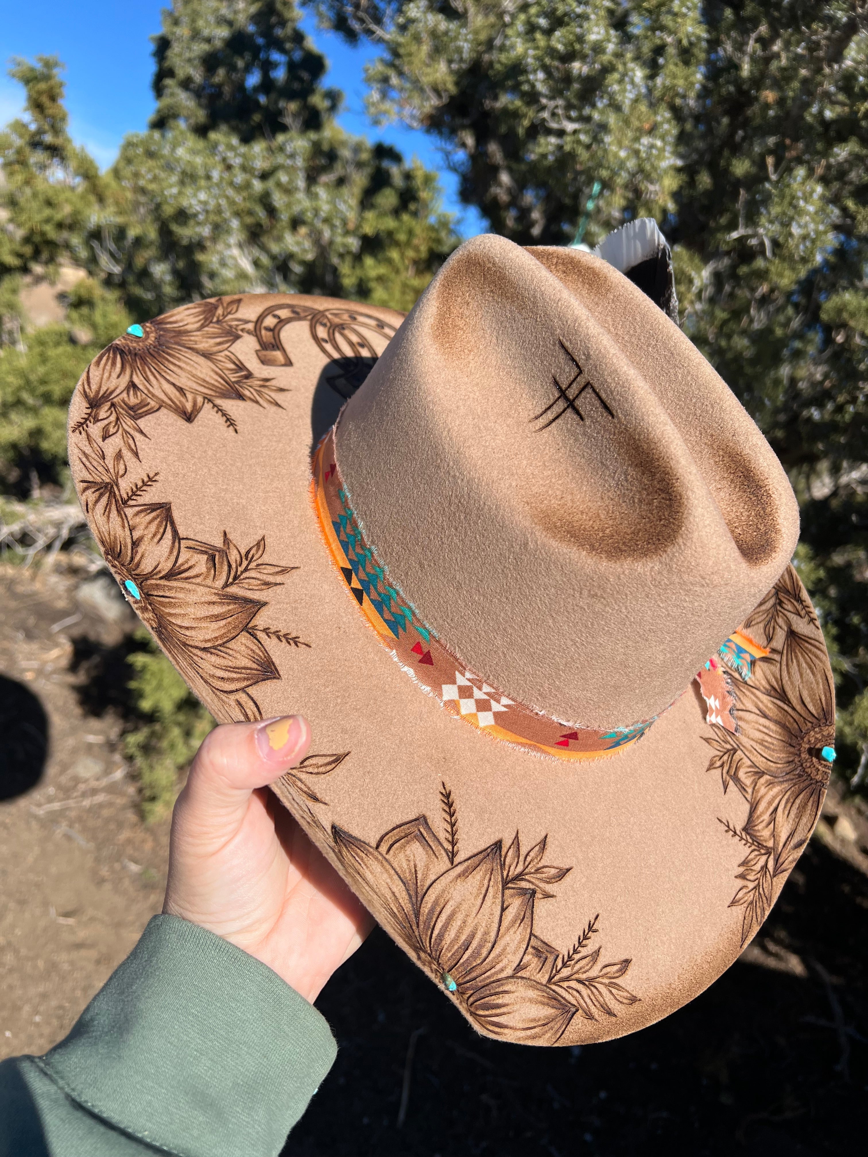 LONG LIVE COWGIRLS